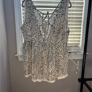 Umgee Black and White Spotted Lace Trim Blouse
